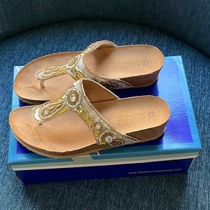 White Mountain Genuine Leather Balsa Style Sandal